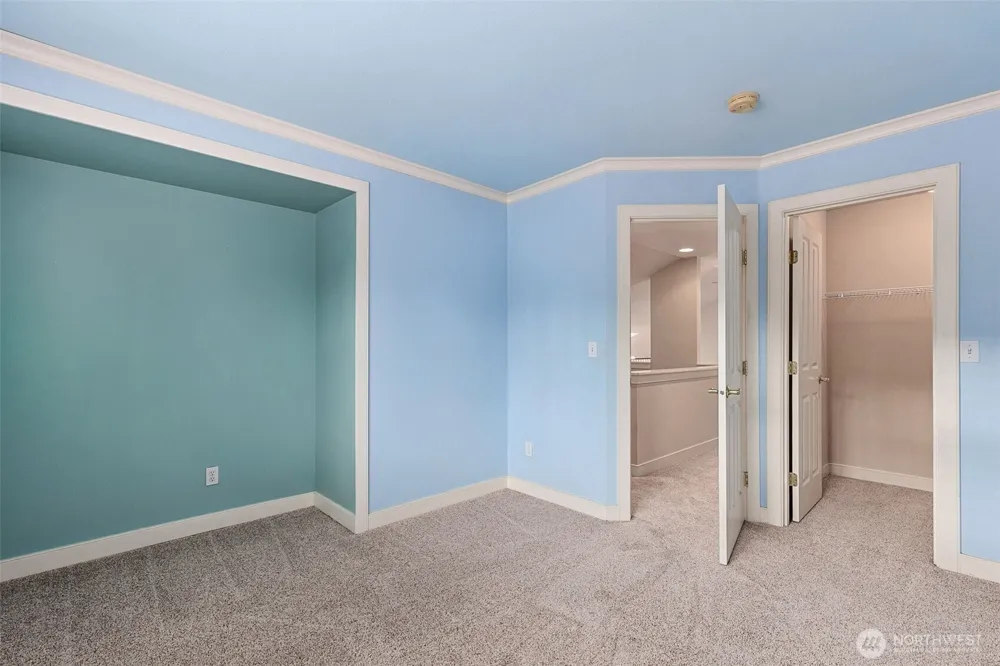 120 Newport Way NW #16 Issaquah, WA 98027