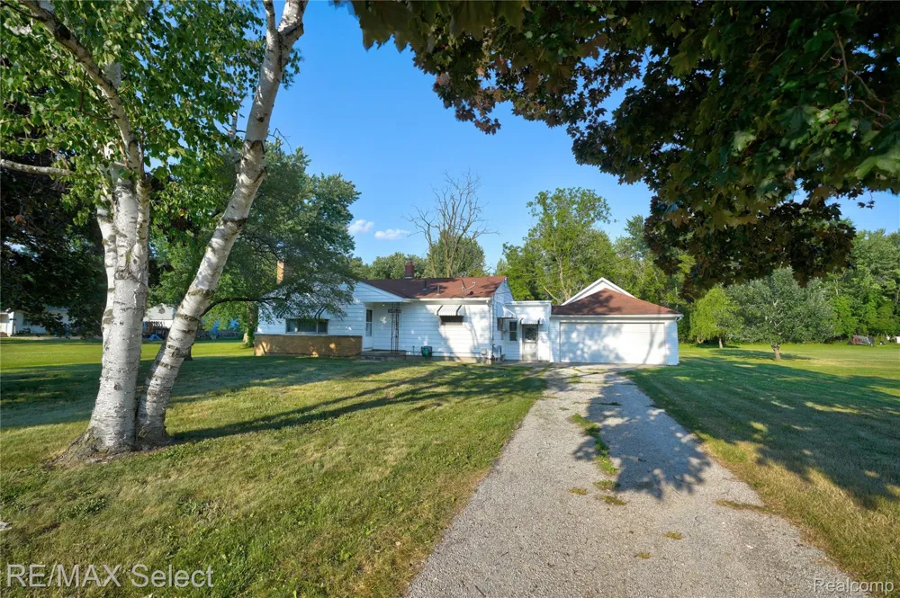 7449 Jennings Road Mundy Township, MI 48473