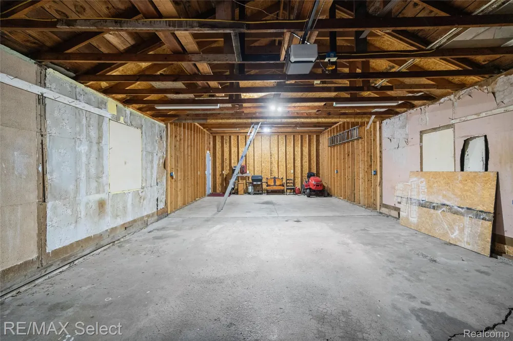 7449 Jennings Road Mundy Township, MI 48473
