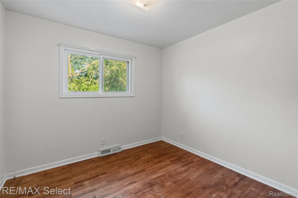 7449 Jennings Road Mundy Township, MI 48473