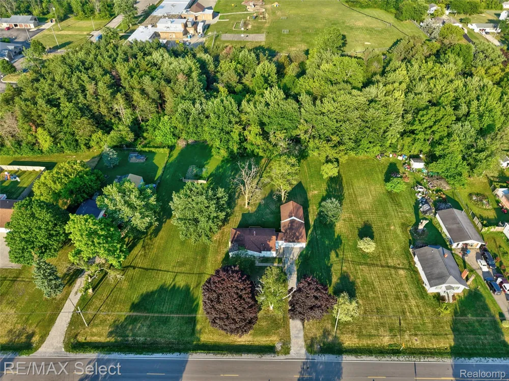 7449 Jennings Road Mundy Township, MI 48473