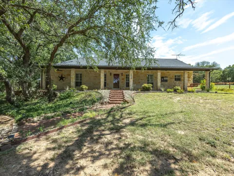 1025 Burchbury Trail