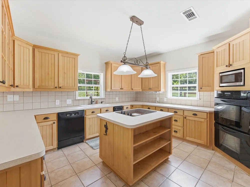 1025 Burchbury Trail Argyle, TX 76226