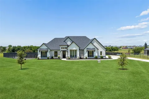 1107 Pioneer Crossing