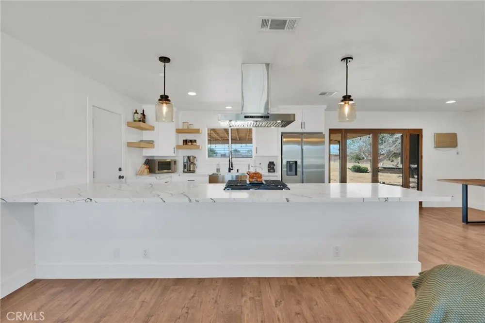 15075 Flathead Road Apple Valley, CA 92307