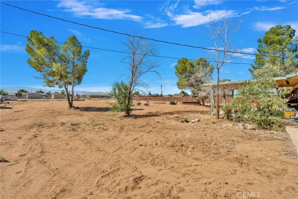 15075 Flathead Road Apple Valley, CA 92307