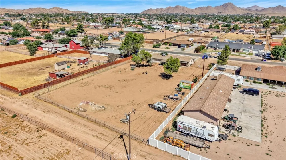 15075 Flathead Road Apple Valley, CA 92307