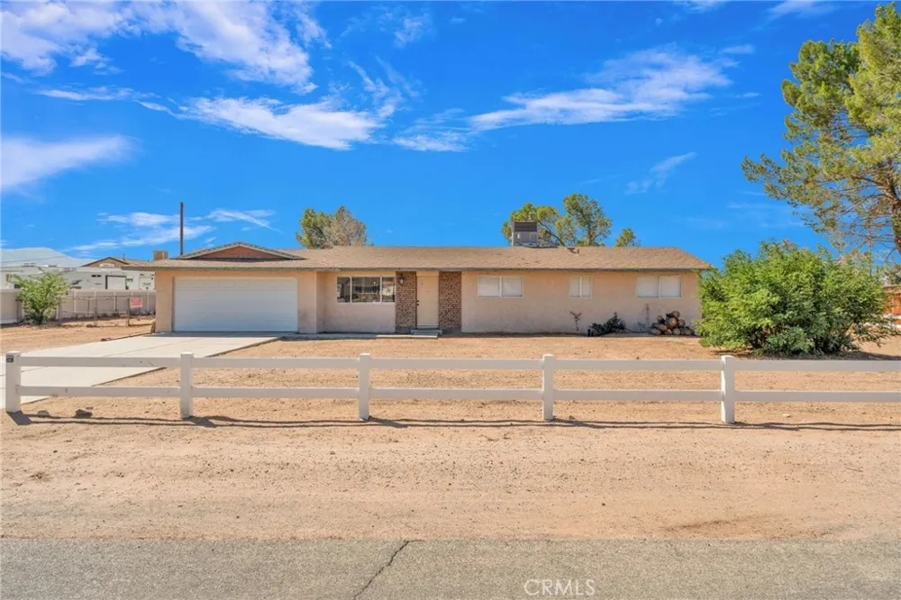 15075 Flathead Road Apple Valley, CA 92307