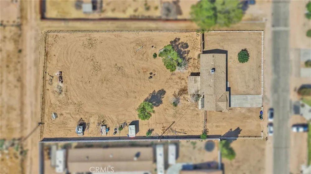 15075 Flathead Road Apple Valley, CA 92307