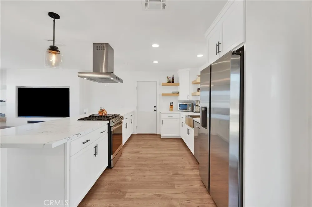15075 Flathead Road Apple Valley, CA 92307