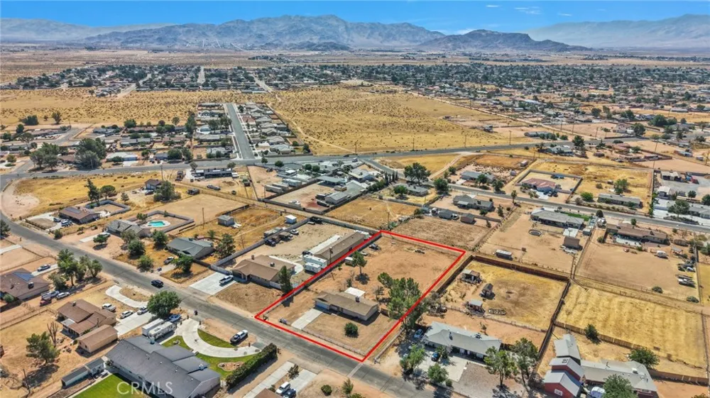 15075 Flathead Road Apple Valley, CA 92307