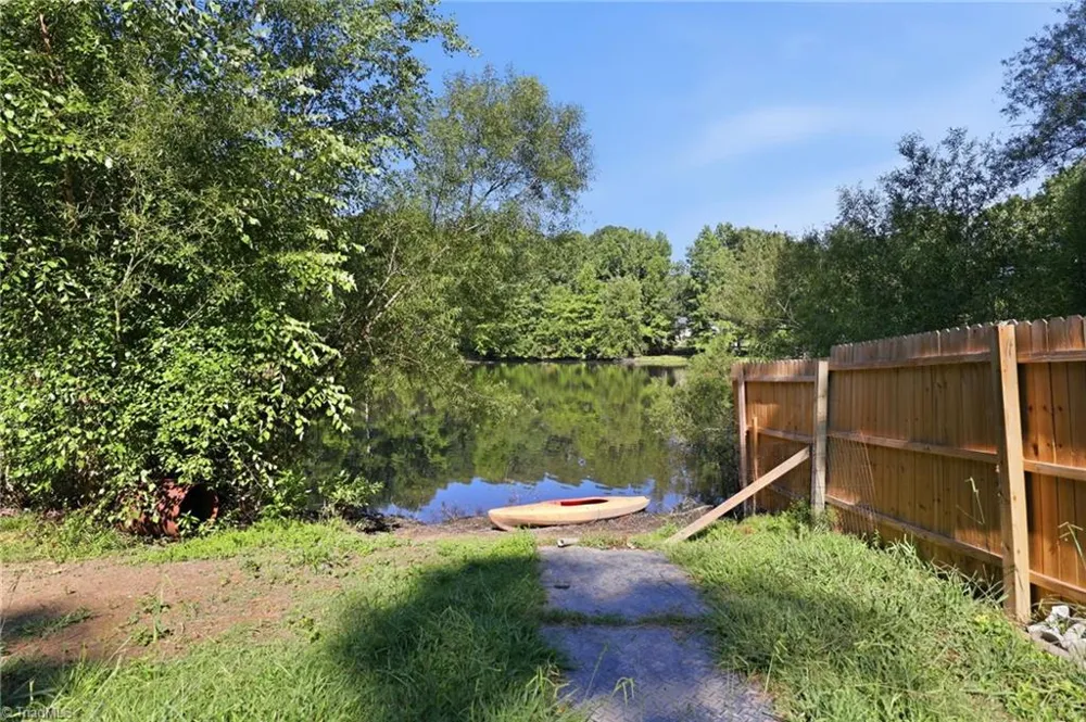 901 Decker Road Thomasville, NC 27360