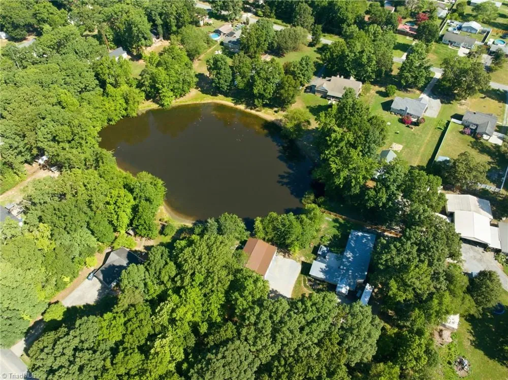 901 Decker Road Thomasville, NC 27360