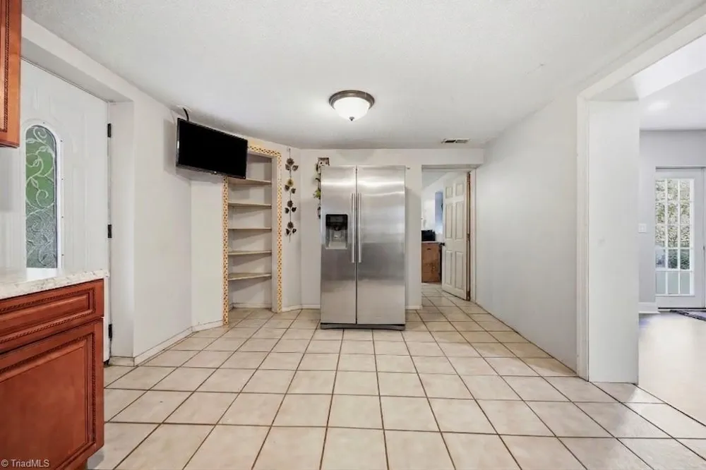901 Decker Road Thomasville, NC 27360