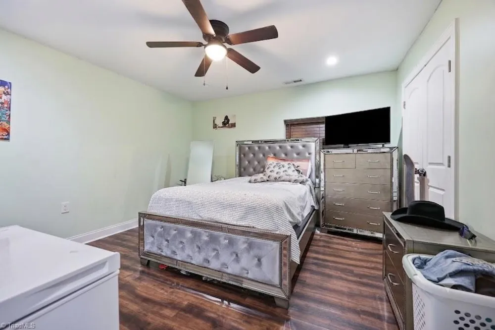 901 Decker Road Thomasville, NC 27360