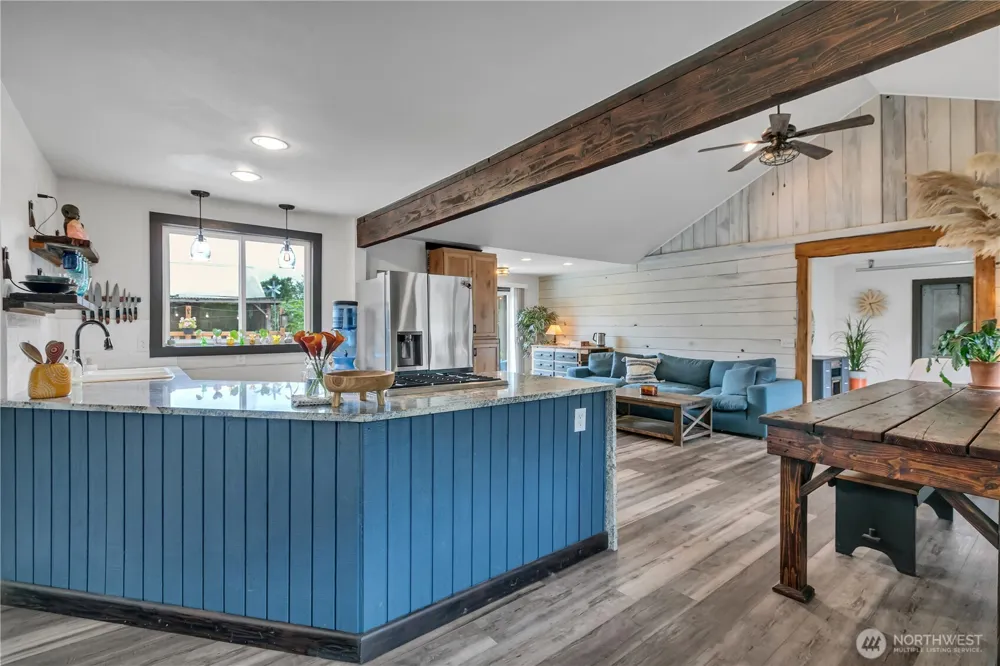 406 1st Avenue E Pacific, WA 98047
