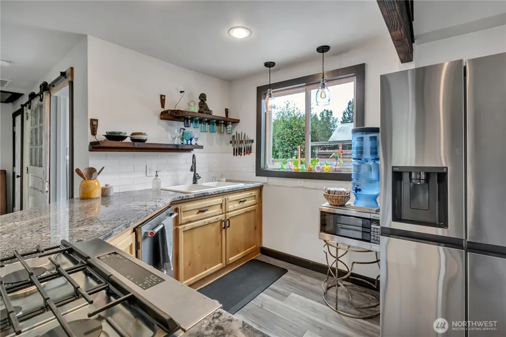 406 1st Avenue E Pacific, WA 98047