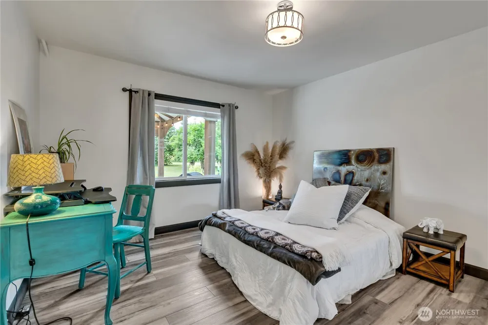 406 1st Avenue E Pacific, WA 98047