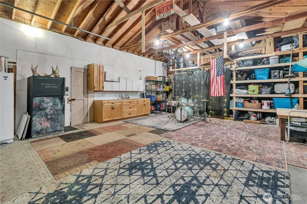 406 1st Avenue E Pacific, WA 98047