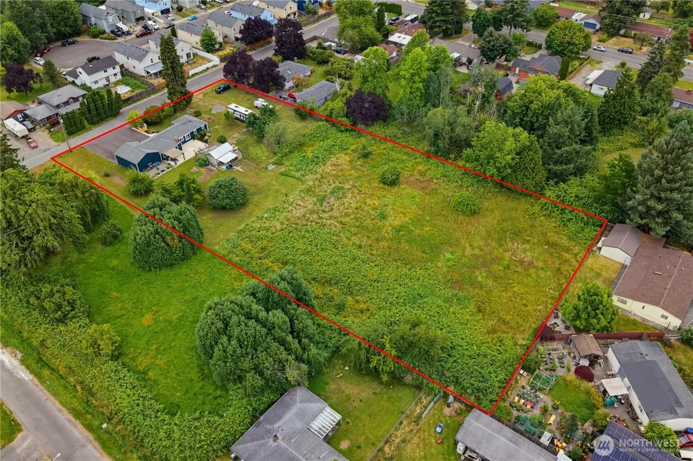 406 1st Avenue E Pacific, WA 98047