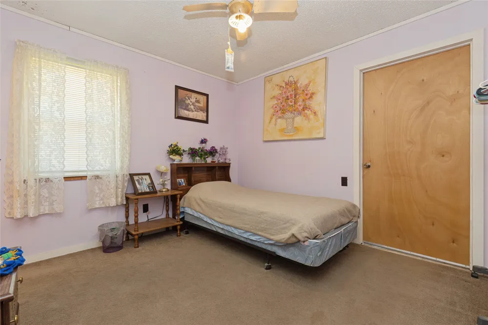 180 County Road 4255 De Kalb, TX 75559