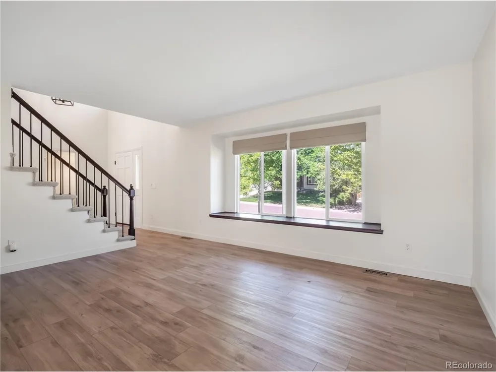 9304 Montrose Way Highlands Ranch, CO 80126