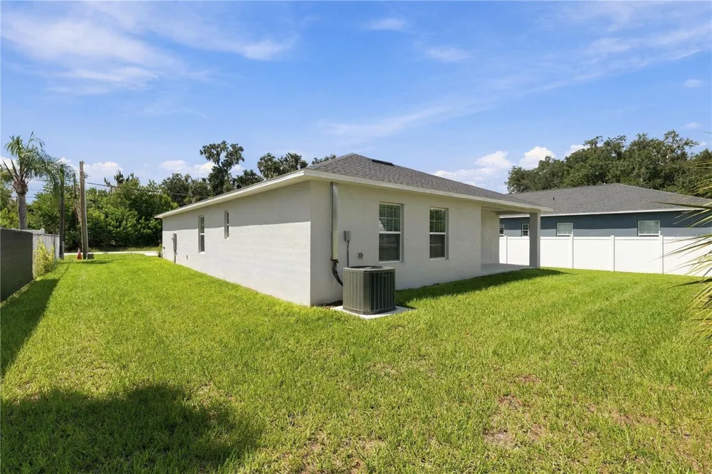 906 7TH STREET Wimauma, FL 33598