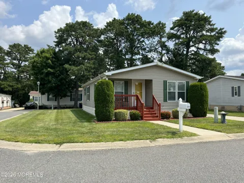 304 Kenwood Court