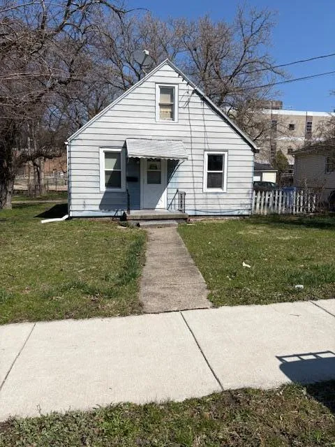 226 Dunlap Street Lansing City, MI 48910