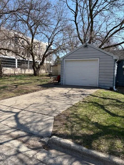 226 Dunlap Street Lansing City, MI 48910