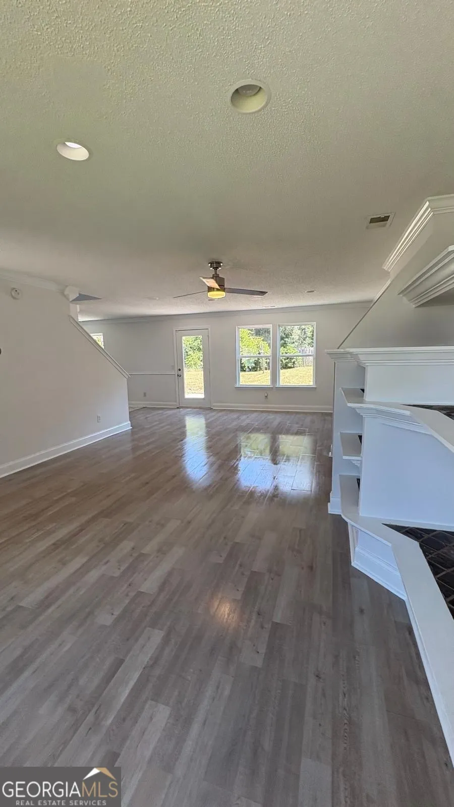 55 Holly Springs CIR Port Wentworth, GA 31407