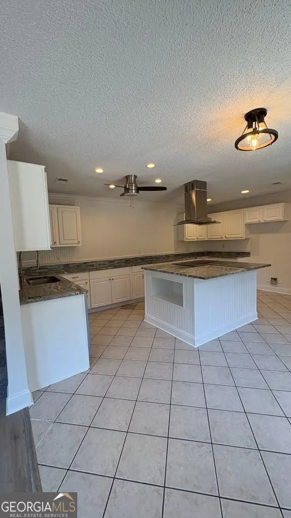 55 Holly Springs CIR Port Wentworth, GA 31407