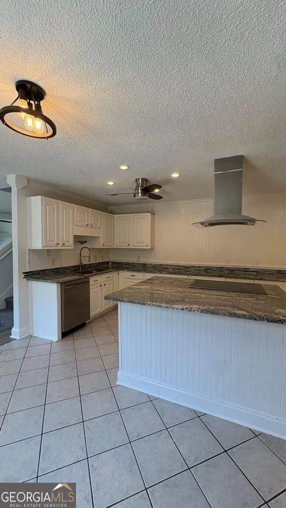 55 Holly Springs CIR Port Wentworth, GA 31407
