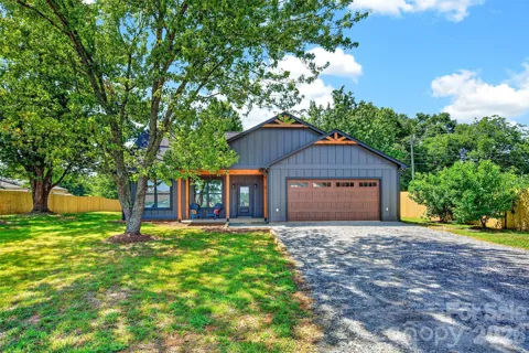 1652 Doggett Road