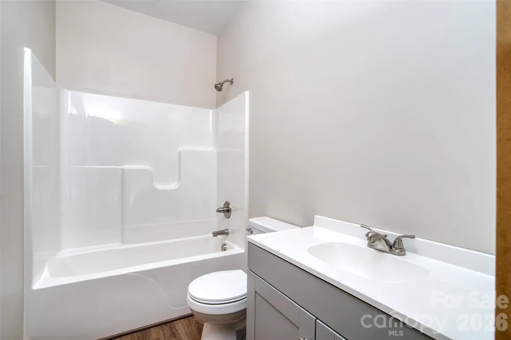 1652 Doggett Road Forest City, NC 28043