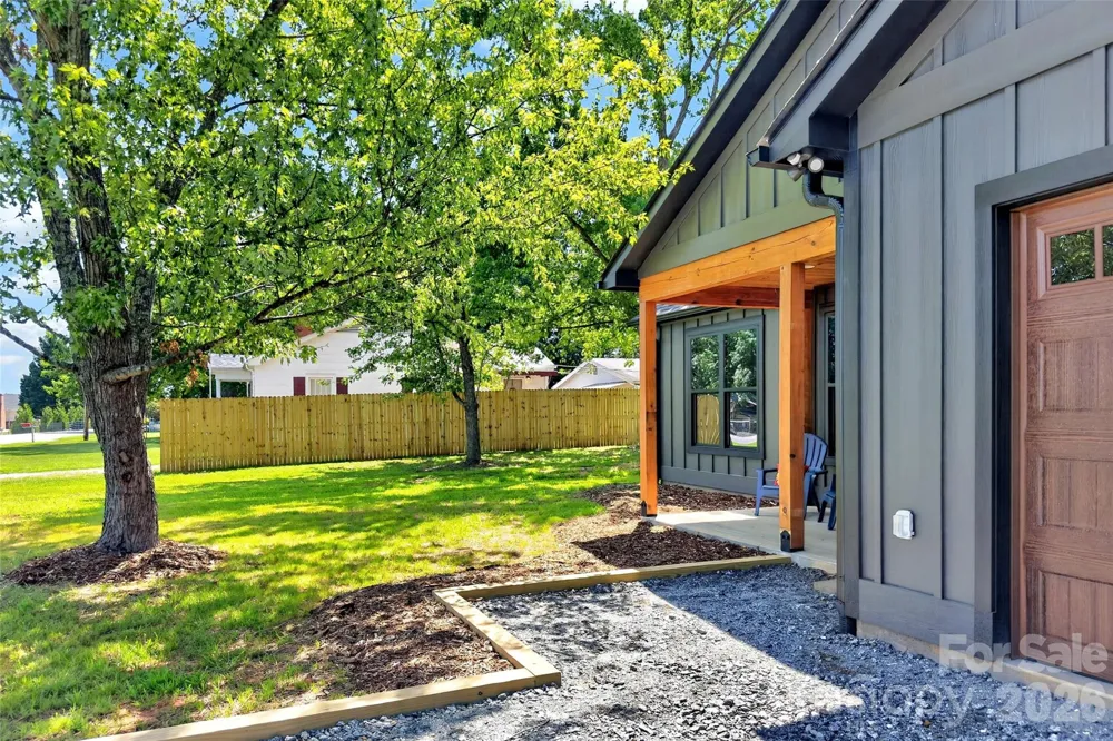 1652 Doggett Road Forest City, NC 28043