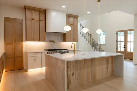 3621 Farmington Lane