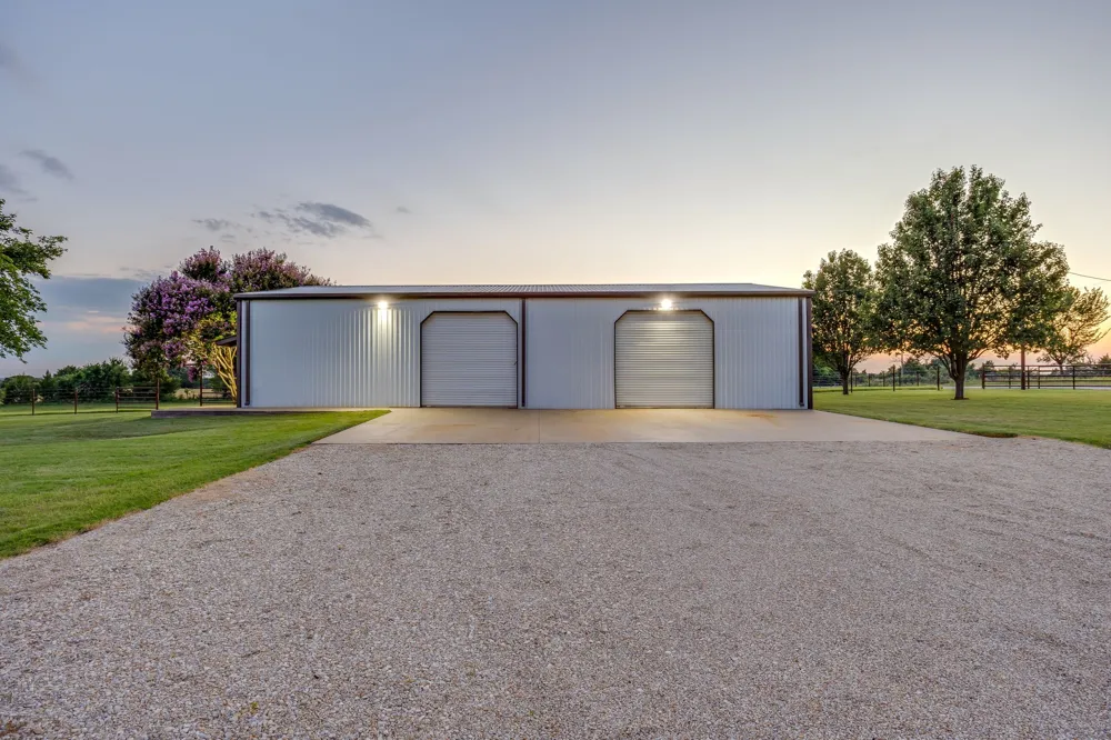 1778 County Road 217 Collinsville, TX 76233