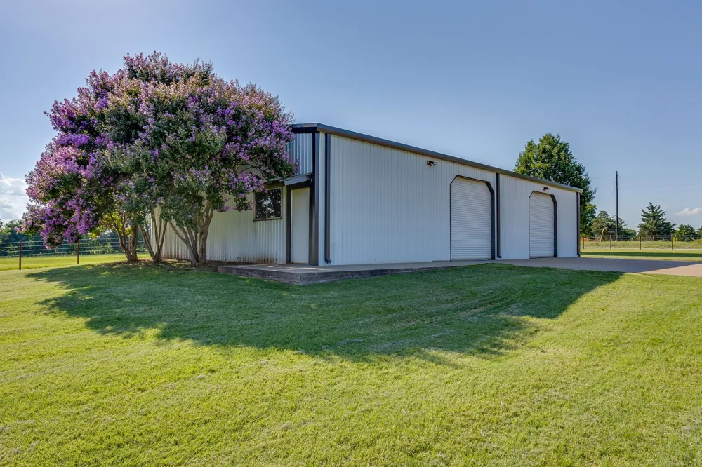 1778 County Road 217 Collinsville, TX 76233