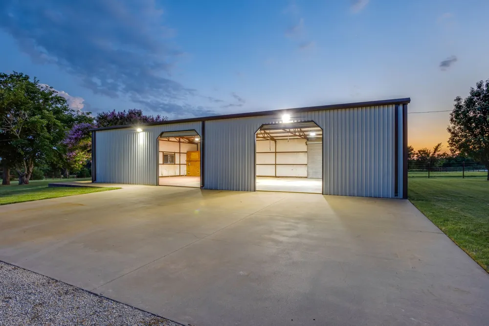 1778 County Road 217 Collinsville, TX 76233