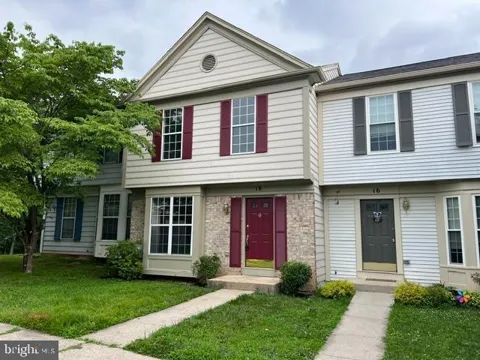 18 HIDDENCREEK COURT