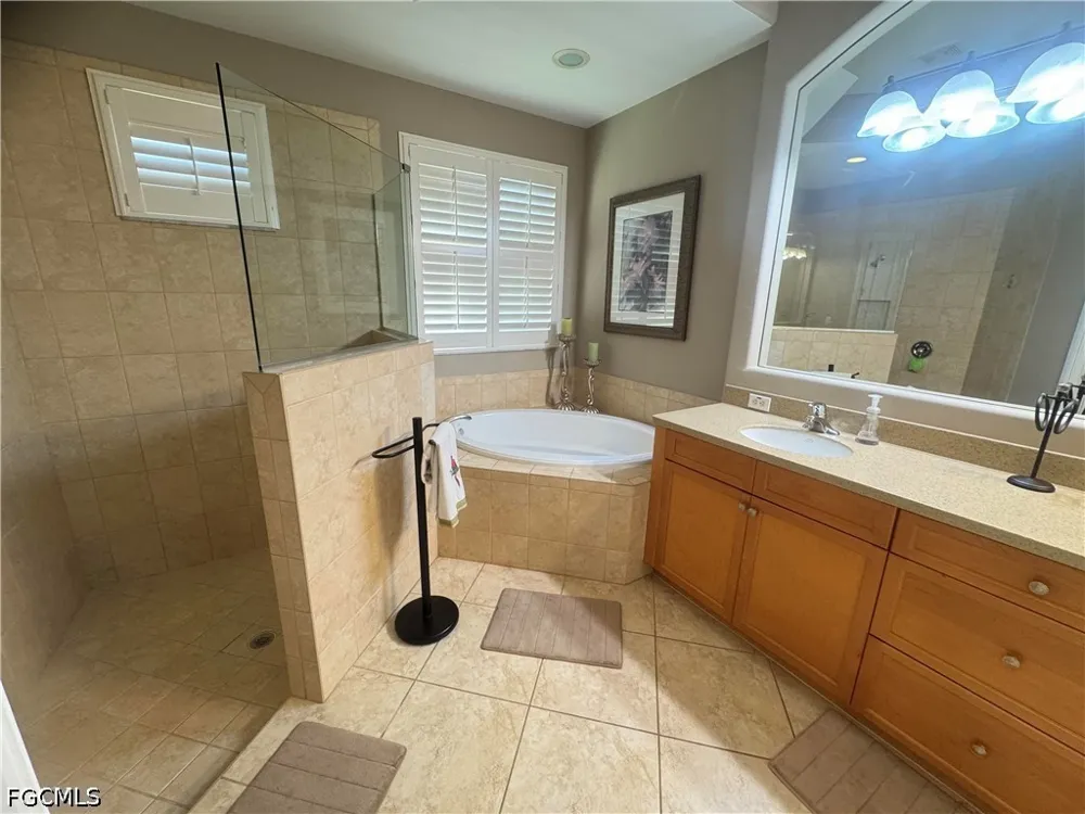 Rosalinda Court Fort Myers, FL 33912