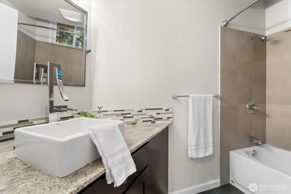 510 239th Avenue NE Sammamish, WA 98074