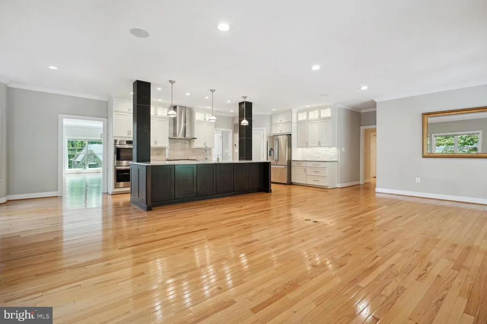 1530 FOREST VILLA LANE Mclean, VA 22101