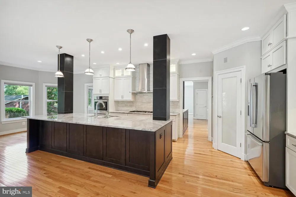 1530 FOREST VILLA LANE Mclean, VA 22101
