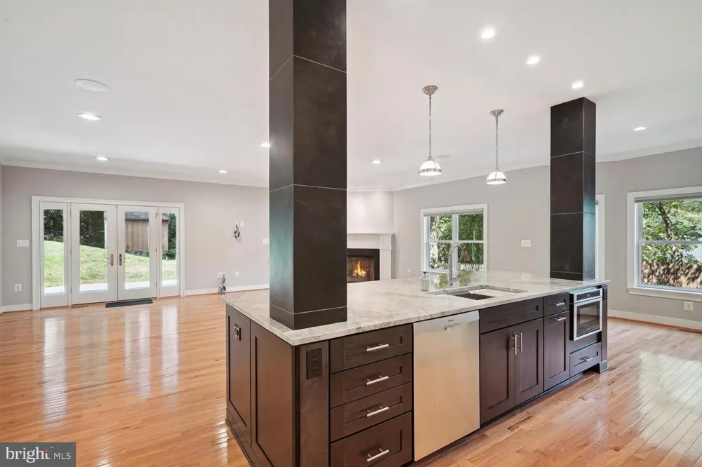 1530 FOREST VILLA LANE Mclean, VA 22101