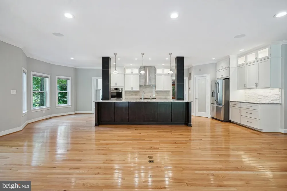 1530 FOREST VILLA LANE Mclean, VA 22101