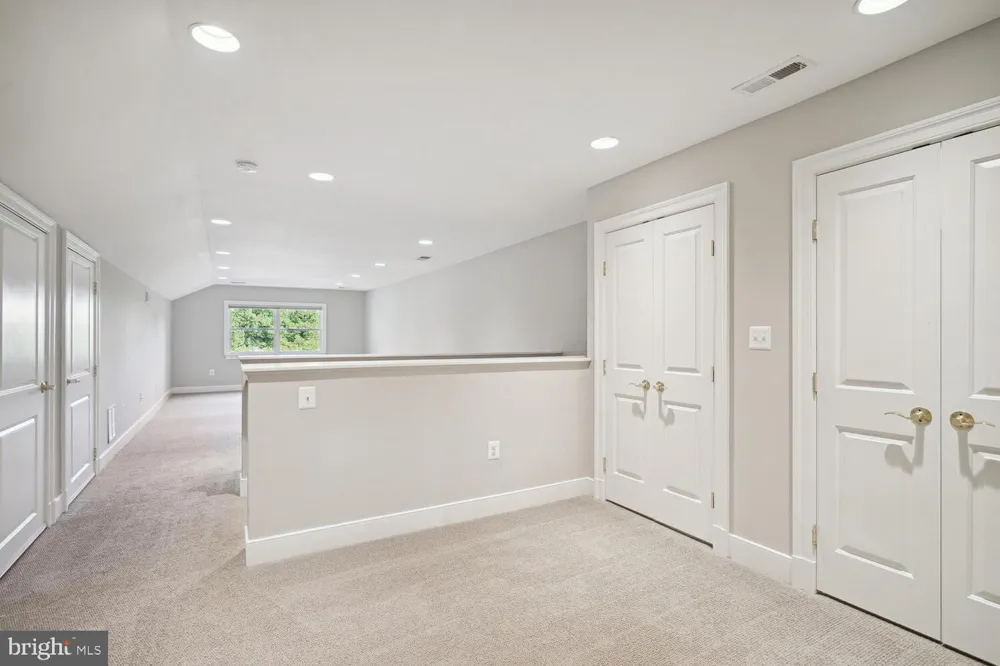 1530 FOREST VILLA LANE Mclean, VA 22101