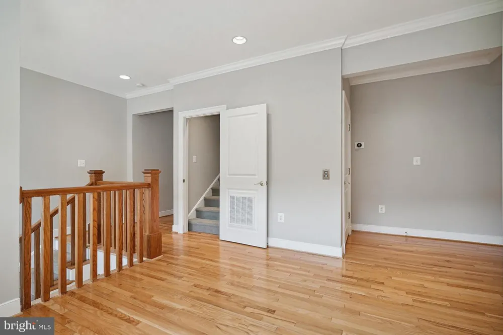 1530 FOREST VILLA LANE Mclean, VA 22101