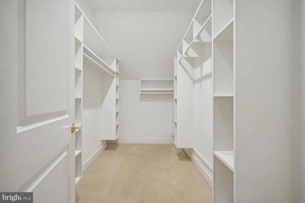 1530 FOREST VILLA LANE Mclean, VA 22101